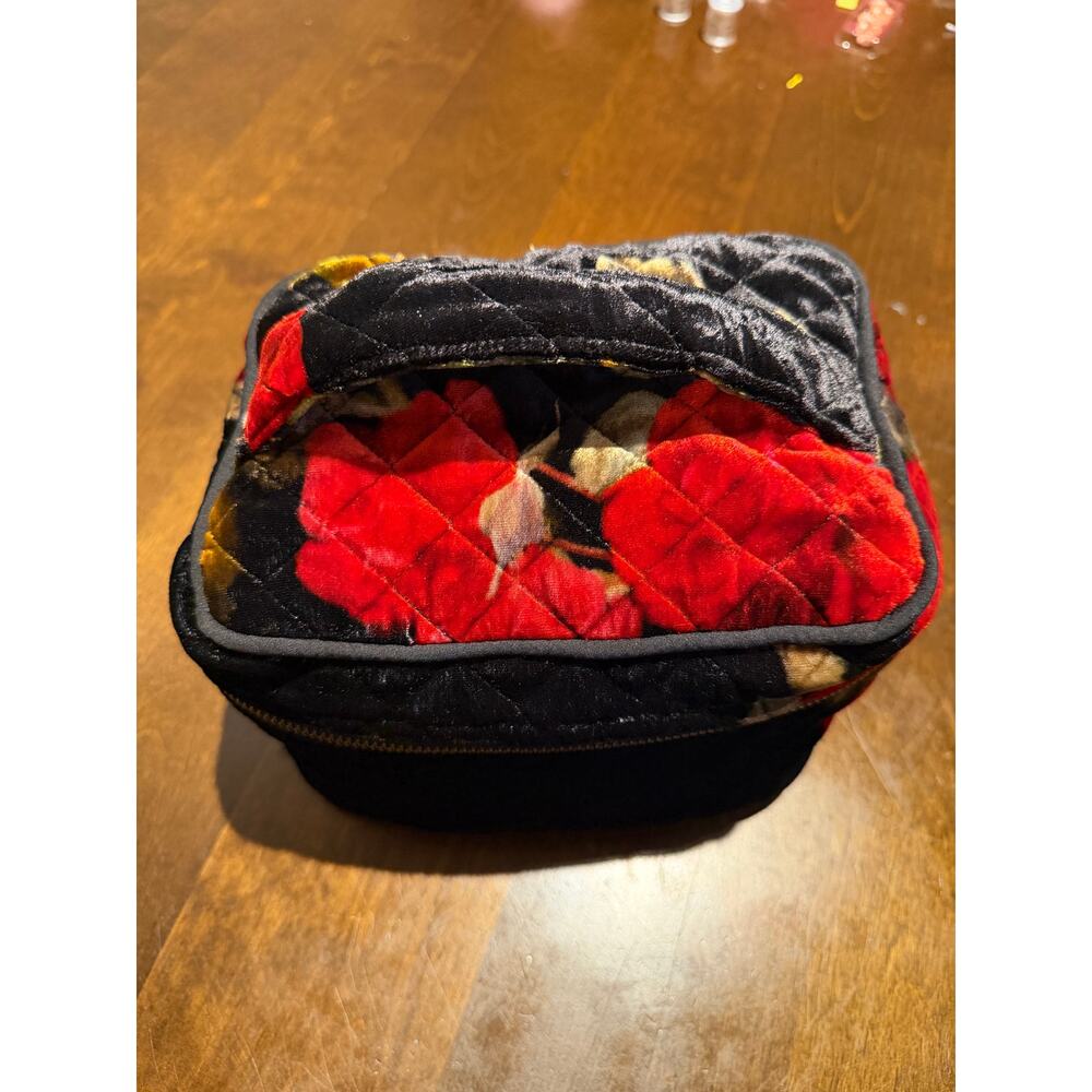 Johnny was Velvet Cosmetic Bag NWT - Picture 4 of 5